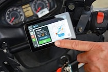 「iPhoneのカメラが壊れる」前に！令和の“バイク三種の神器”が変わる最新モニター、アライの万能ヘルメットが買い…ほか【バイクギアの人気記事ランキングベスト3】（2026年2月版）