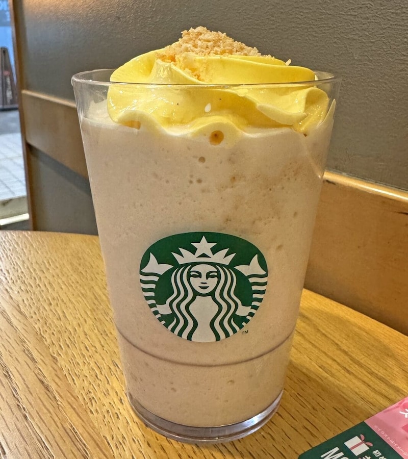 スターバックスの「シュークリーム フラペチーノ」