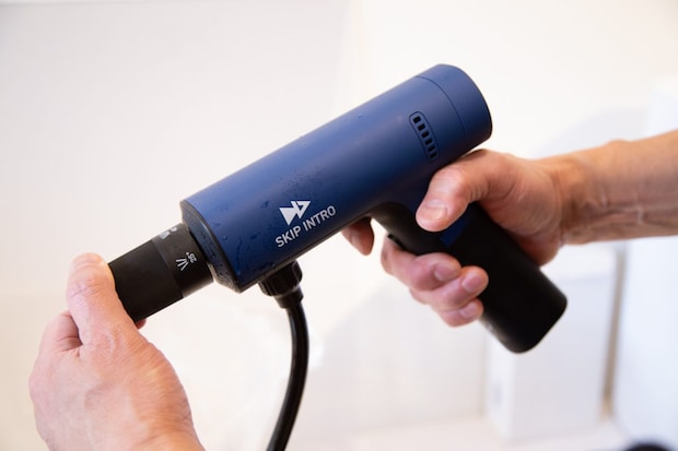 【高圧洗浄機はデカい…の常識が覆る!?】水流は15通り!業界最小クラスのコードレス「POWASH」にガジェット好きも熱視線