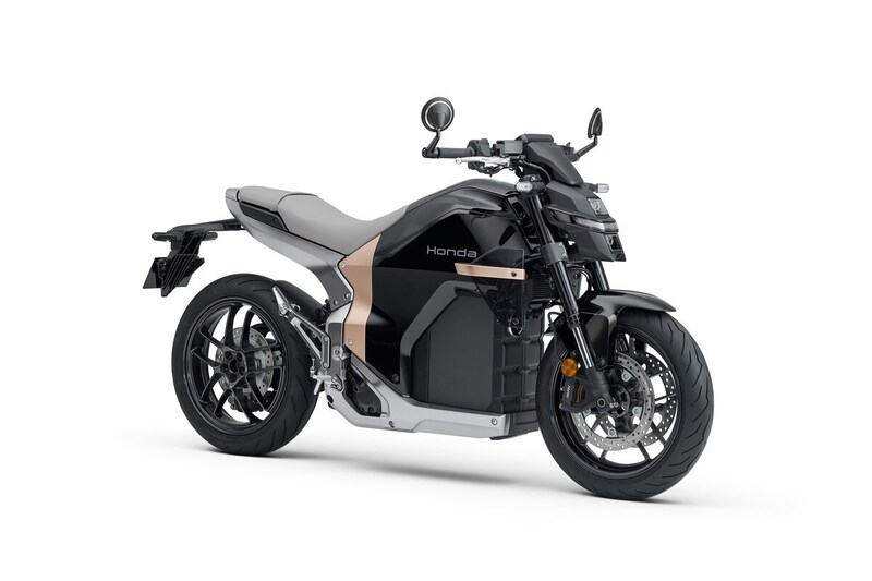 「ホンダ WN7」は、「風になる（Be the Wind）」をコンセプトに開発されたホンダ初のFUN領域向け電動ネイキッドモデル