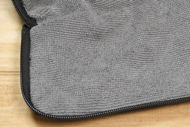 「丸めて収納できる 傘袋」の内側のアップ