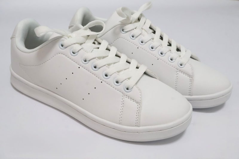 トライアル　「よごれにくい、クリーンに履けるスニーカー」