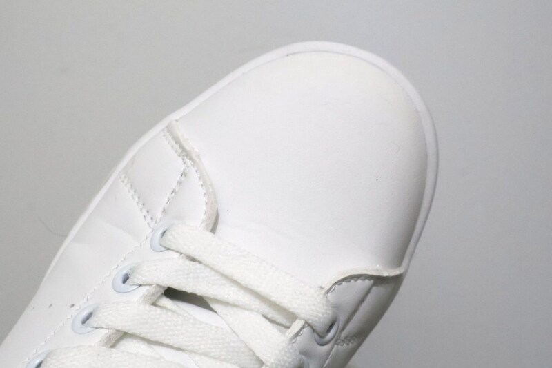 濡らしたマイクロファイバークロスでこすれば元通り！