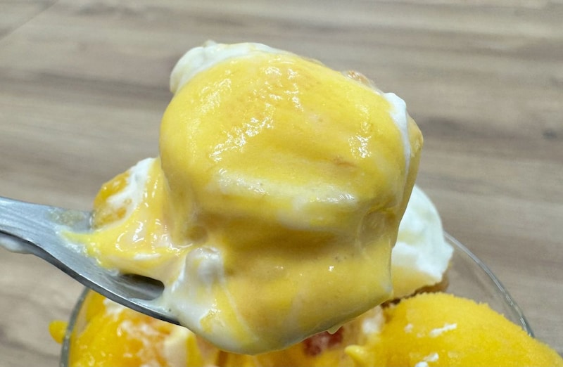 マンゴーピューレの甘みにパッションフルーツのさわやかな酸味が重なったエキゾチッククリームは、こっくりと濃厚なのに後味爽やか