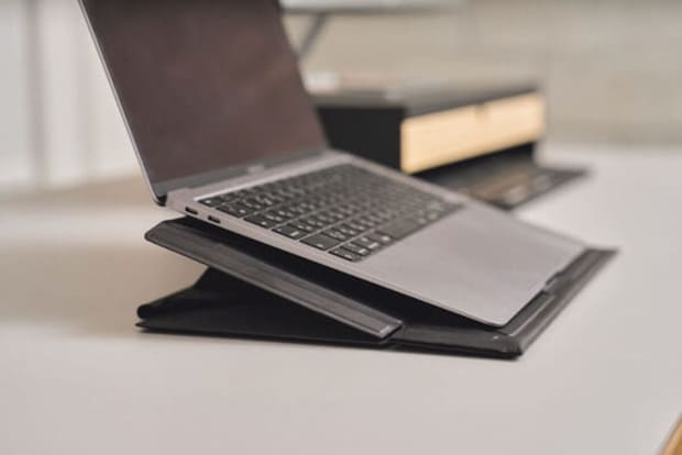 首や肩の負担を軽減