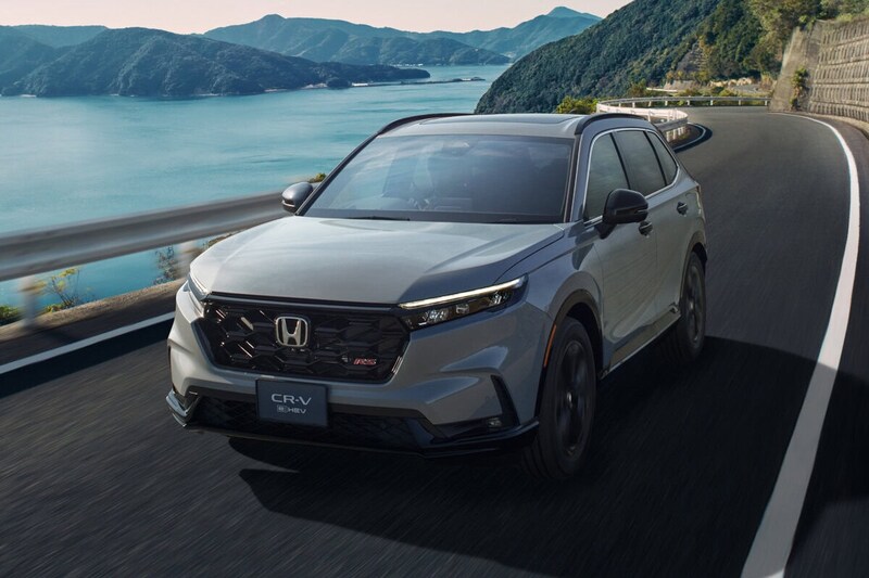 【ホンダ新型CR-V】“導入ナシ”から異例の日本復活！世界的人気SUV、ファン待望の「6代目」に熱視線