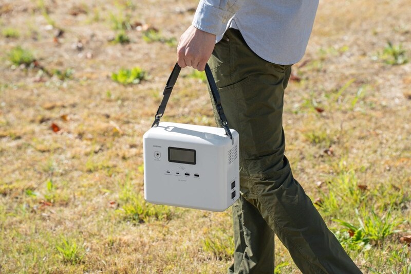 アイリスオーヤマ「小容量 ポータブル電源 IPU-A280-W」を手持ち
