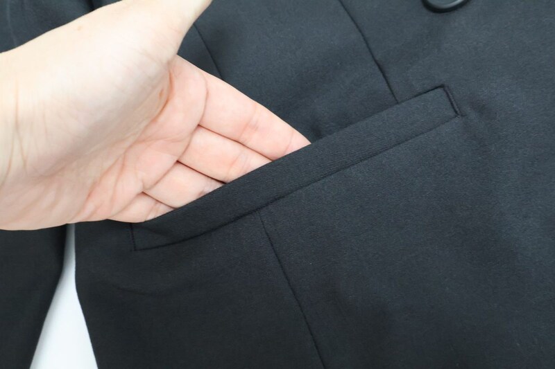 ポケットなど細かい部分も安っぽさは一切ない