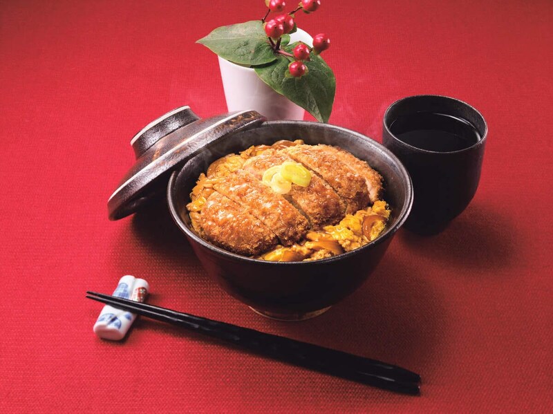日清食品　冷凍 完全メシ DELI やわらかロースかつ丼