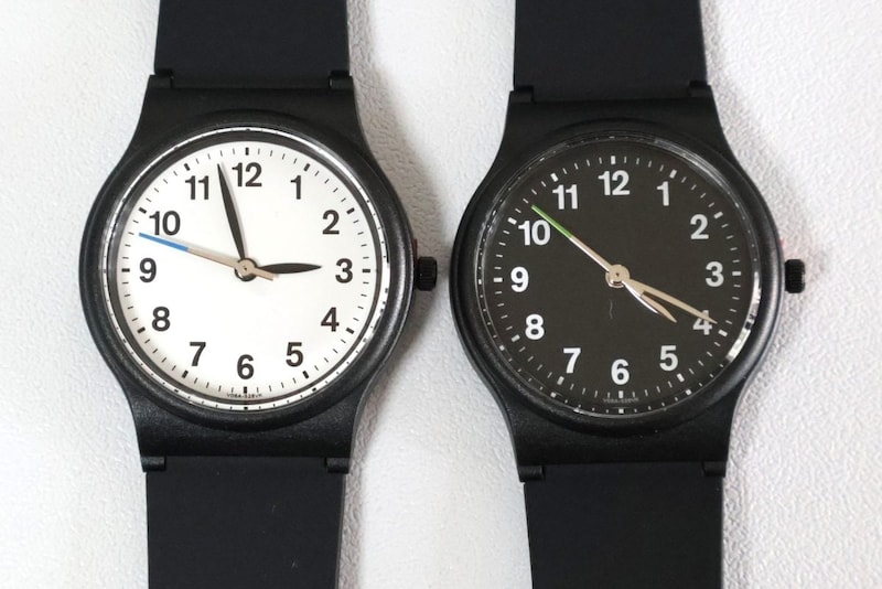 秒針がちょっとだけファミマカラー