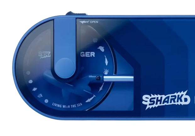 ポータブルレコードプレーヤーとして定評のある「SOUND BURGER」がベースとなっている「SHARK BURGER」