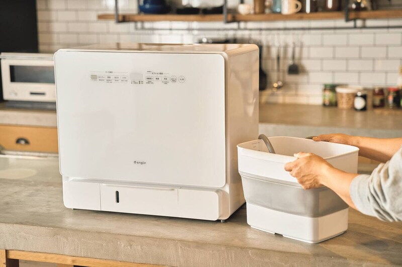 自動給水式は付属のバケツとホースを繋げばすぐ使える