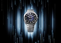 【フル充電で1年動く】エコ・ドライブ50周年記念モデル「フォトン」が美しすぎる…光で表情を変える“構造色”文字板を採用