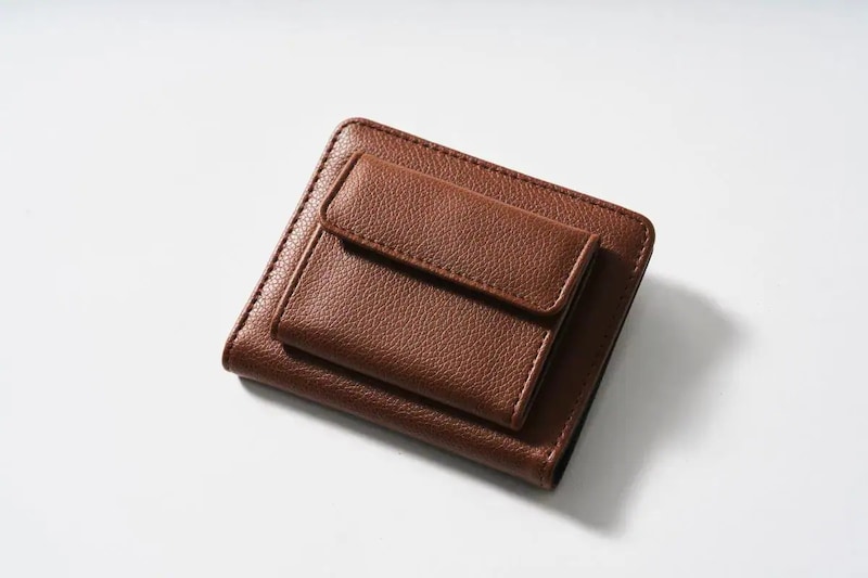 第2位　【ワークマン】980円財布が“本革”にしか見えない！ 3990円コートも優秀すぎる…識者厳選「大豊作のきれいめ名品」徹底解説