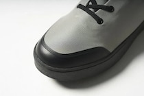 ワークマン“雨でも無敵”2500円の防水シューズ、「GORE-TEX®搭載で無双」サロモンの究極スニーカー…ほか【水に強いスニーカーの人気記事ランキングベスト3】（2026年3月版）