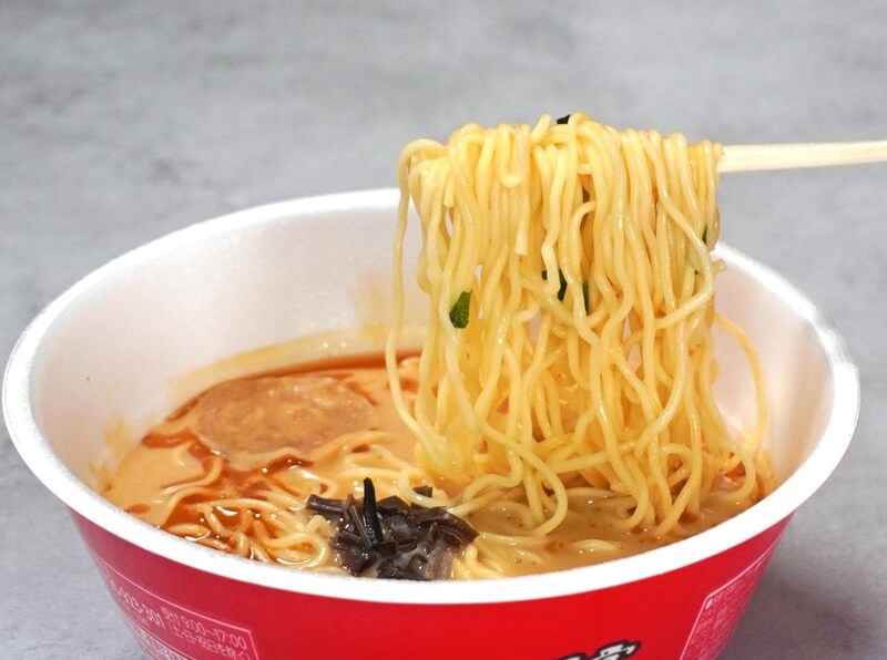 日清食品「九州熊本豚骨 味千拉麺」