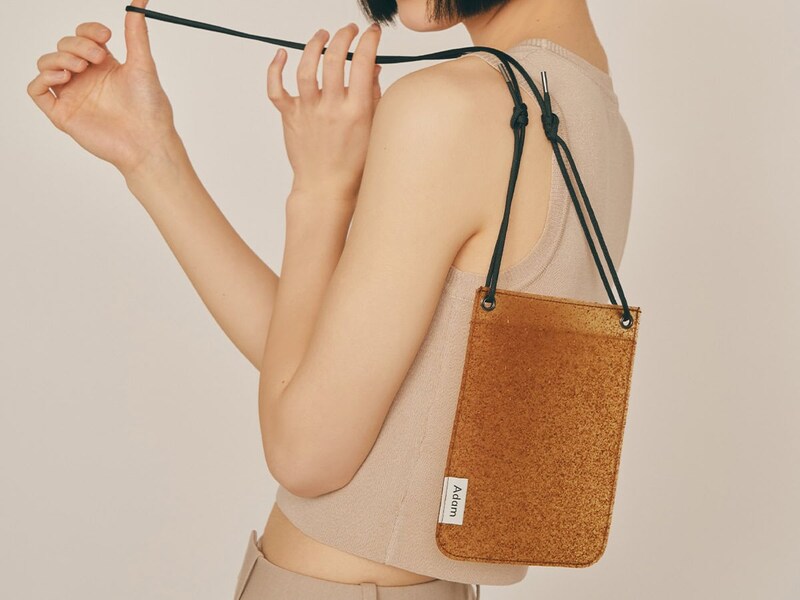 Adam Crossbody Pouch  W14×H19 H19,5cm ￥8,800