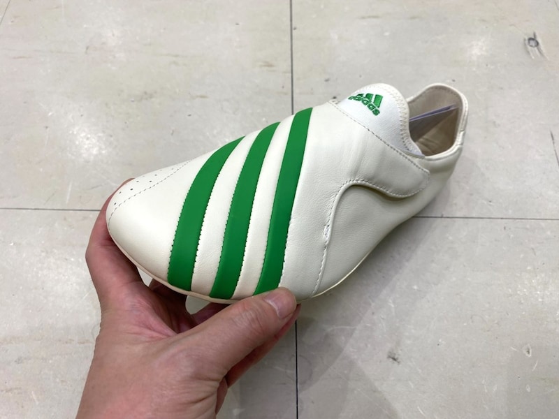adidas Originals PW YOGA VARIO "VIRGINIA VARIO FLAT EARTHER BY PHARRELL" "PHARRELL WILLIAMS” 