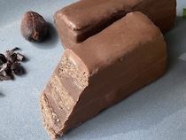 【猛暑35度でも溶けないチョコ!?】「常温で持ち運べる」最新スイーツ実食！メリーチョコレートの新作ミルフィーユが夏の手土産に最強すぎた