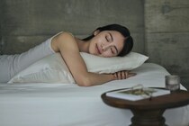 【寝るだけで美容ケア】老舗寝具「西川」が本気で作った美容睡眠ブランド「newmine」に注目！夏の肌ダメージ対策に役立つおすすめグッズ4選