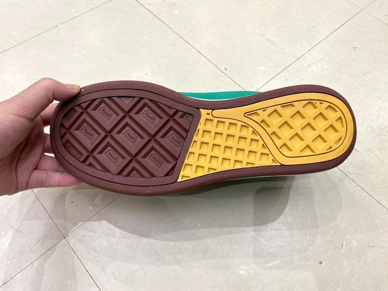 Reebok BOARD FLIP "JUICY PINK" "BBC ICE CREAM"