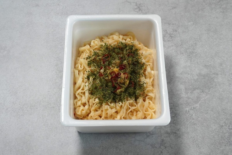 まるか食品「ペヤング ボンゴレ焼うどん」アサリの風味がいい