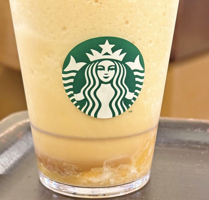 「バナナ アフォガート フラペチーノ」のボディはバナナとミルクとクリームベース