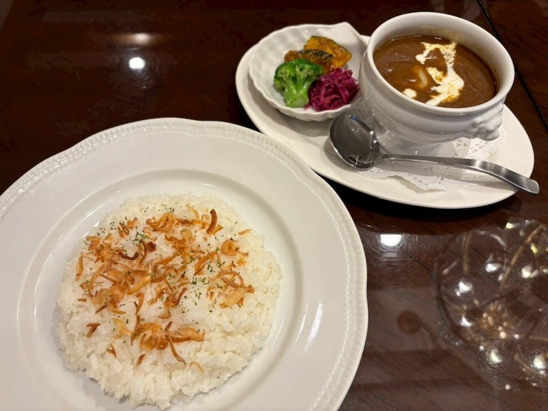 ロイヤルホスト　黒毛和牛とゴーダチーズの欧風カレー