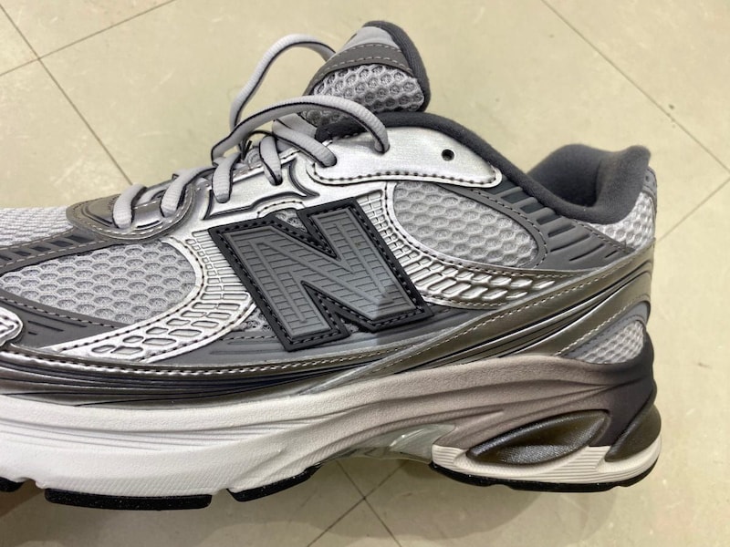 New Balance U2010