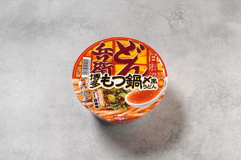 「日清のどん兵衛 博多もつ鍋〆風うどん」
