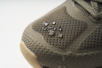 【梅雨の即戦力】ワークマン「接地面から5cm防水」3,500円の高見えスニーカーをスタイリストが徹底解説