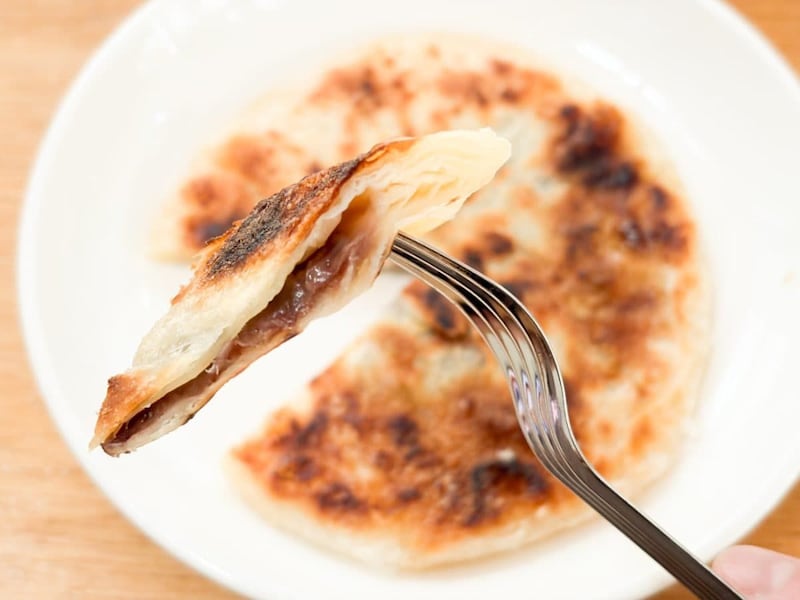 あんこ好きな人には少し物足りないかもしれないけど、軽食がわりになりそうなあっさりとした甘さが絶妙のスイーツです