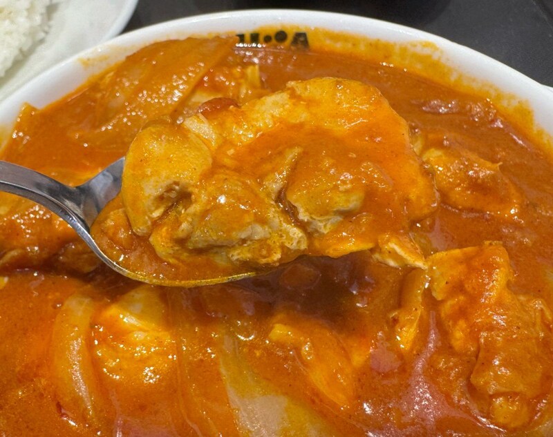 【いつもの松屋じゃない!?】夏の新作カレーは強気の1050円!「ネオトマトごろチキ」って何がネオなの?ごろチキ好きのグルメライターが本音レビュー