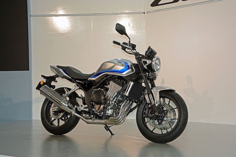 ホンダファン、大注目の一台となる「CB400スーパーフォア Eクラッチコンセプト」
