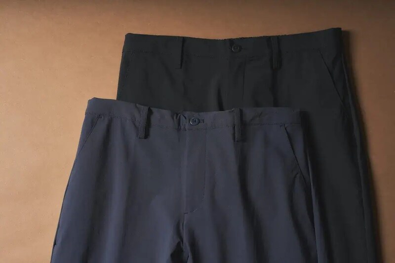 第1位 【梅雨の通勤に最強】100回洗っても撥水!? ワークマン「1900円の万能スラックス」がビジネスマンの救世主！スタイリストが徹底解説