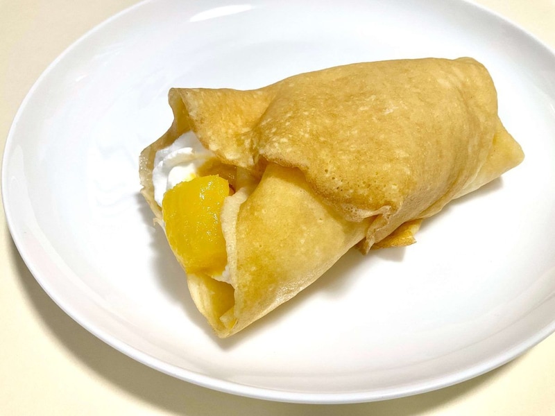 セブン-イレブン、もっちもち食感クレープ　マンゴーココナッツ