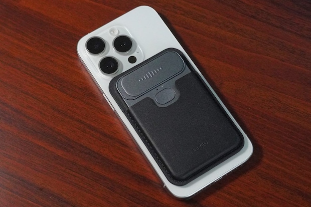 スマホに貼り付けられる