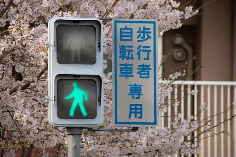 自転車の青切符「右折矢印で進むのは違法!?」迷うルールの正解、街乗り＆ちょい乗りに最強“128km走れる”ヤマハミニベロ…ほか【自転車の人気記事ランキングベスト3】（2026年5月版）