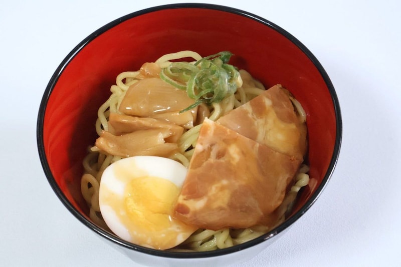 暑い日でも食べられるさっぱりだけどガツンなラーメン