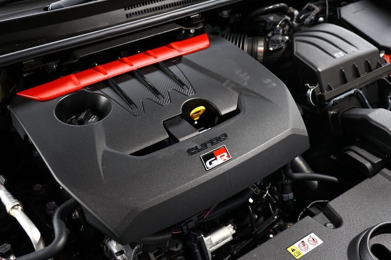 最高出力は224kW、最大トルクは400Nm