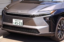 【国内EVトップの圧倒的実力】0-100km/h加速5.1秒！トヨタ「bZ4X」最新モデルの進化と安心感を自動車ジャーナリストが徹底解説