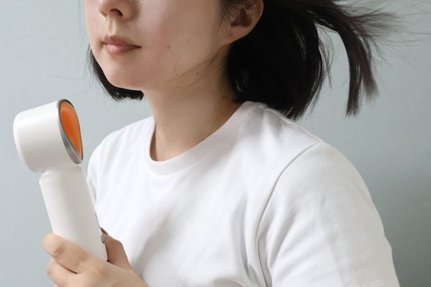 羽根が見えないタイプのハンディファン