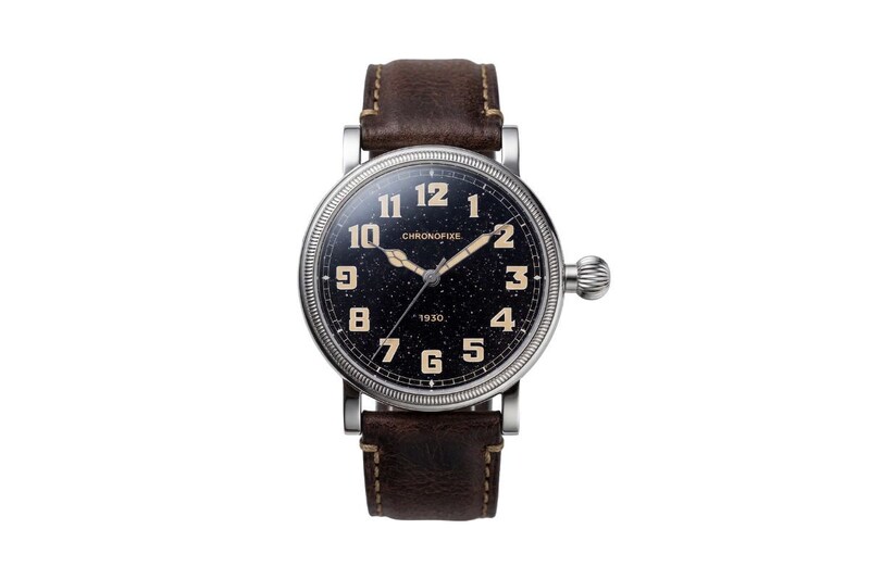 クロノフィックス「1930 CFX-AER-001」￥55,000／クオーツ／42㎜径／10気圧防水