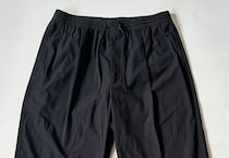 【GU×EGコラボが話題】2990円の夏パンツは買い？2ヶ月着倒して本音レビュー！部屋着感覚で穿けるのにスラックス見えする夏服の最適解だった