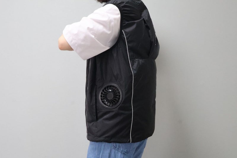 ファンが見えても同じ色なので目立ちにくい