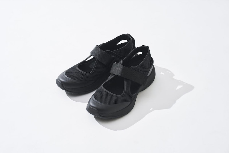 メッシュ　ワンベルトスニーカーサンダル 黒 ￥4,990