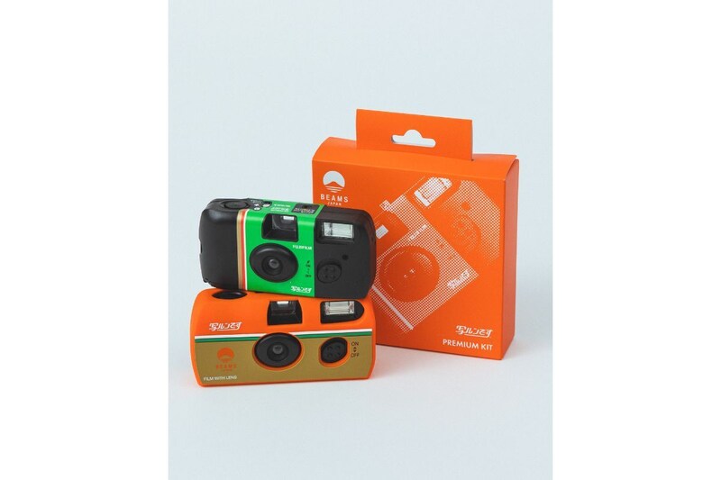 BEAMS JAPAN「【別注】写ルンです™ シリコンカバーセット -Daidai Edition-」￥8,800