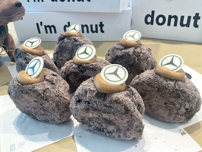 Mercedes-Benz Cafe by I’m donut？