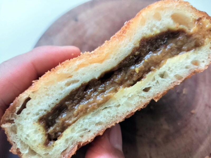 最初は甘く、後からスパイシー＆濃厚なコクがやってきて、つい一気に食べ てしまう