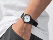 【ファミマの服が売れる理由】担当者を直撃！再販決定の腕時計＆夏を快適にする新作「コンビニエンスウェア」を総チェック